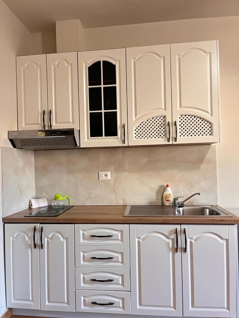 Belix Hotel Apartments, Near The Beach Δυρράχιο Εξωτερικό φωτογραφία